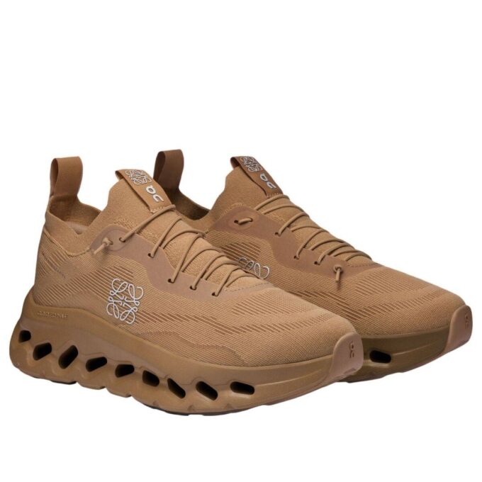 On Running x LOEWE Cloudtilt “Sabbia Scura”